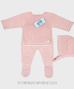 Conjunto de lana 3 piezas modelo ROMBOS CALADOS